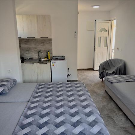 Apartmani Miljevci 苏托莫雷 外观 照片