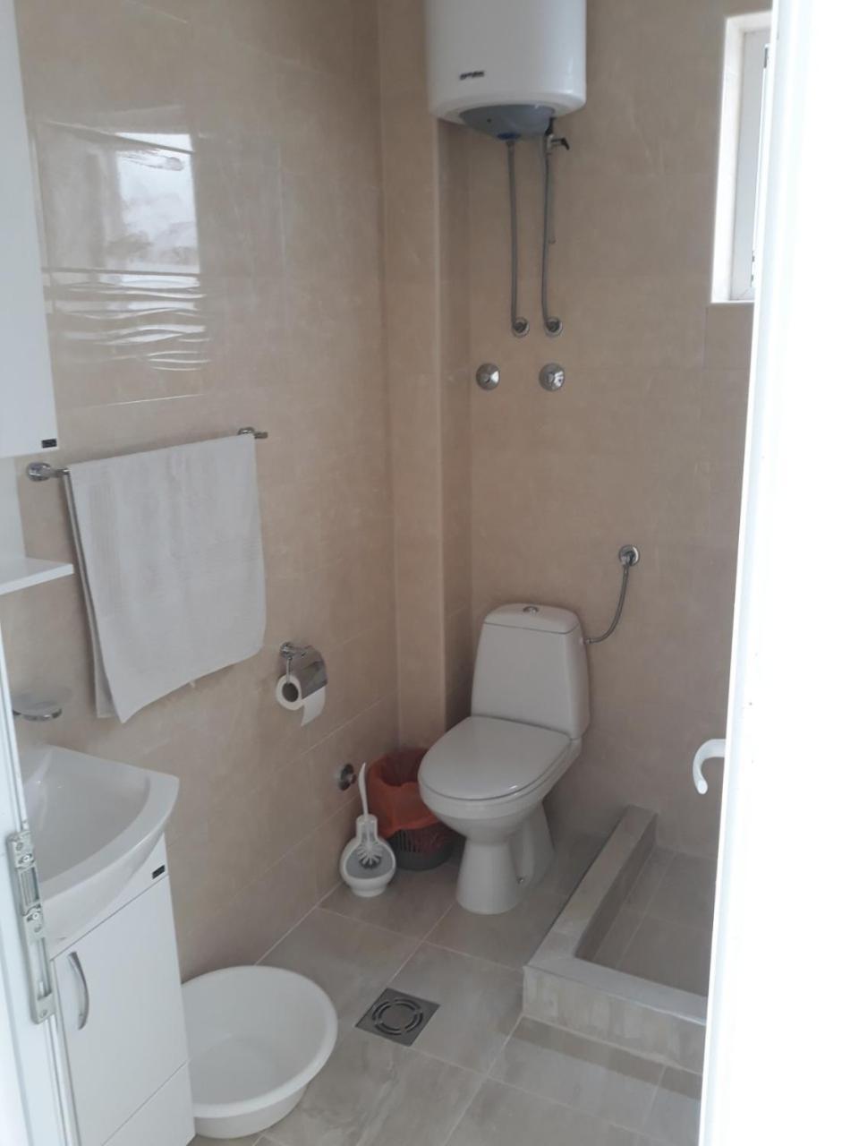Apartmani Miljevci 苏托莫雷 外观 照片