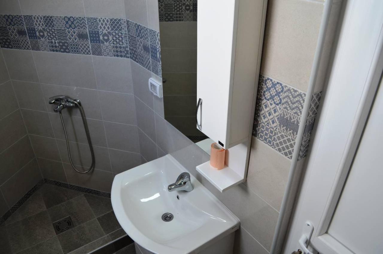 Apartmani Miljevci 苏托莫雷 外观 照片